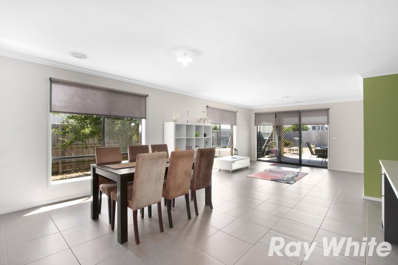 Photo - 3 Sweet Pea Drive, Pakenham VIC 3810 - Image 4