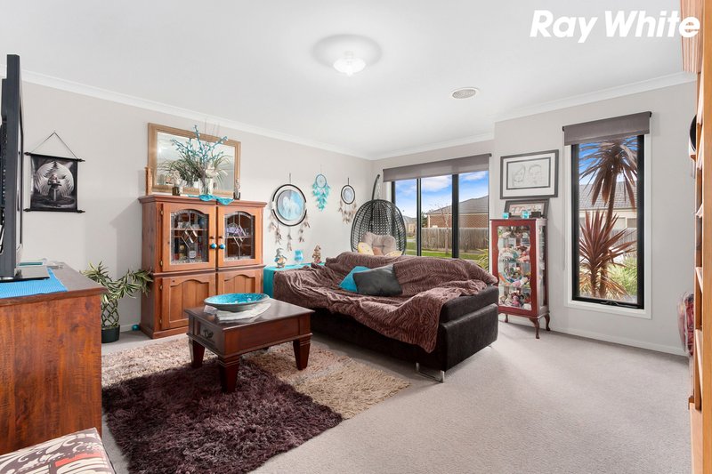 Photo - 3 Sweet Pea Drive, Pakenham VIC 3810 - Image 5