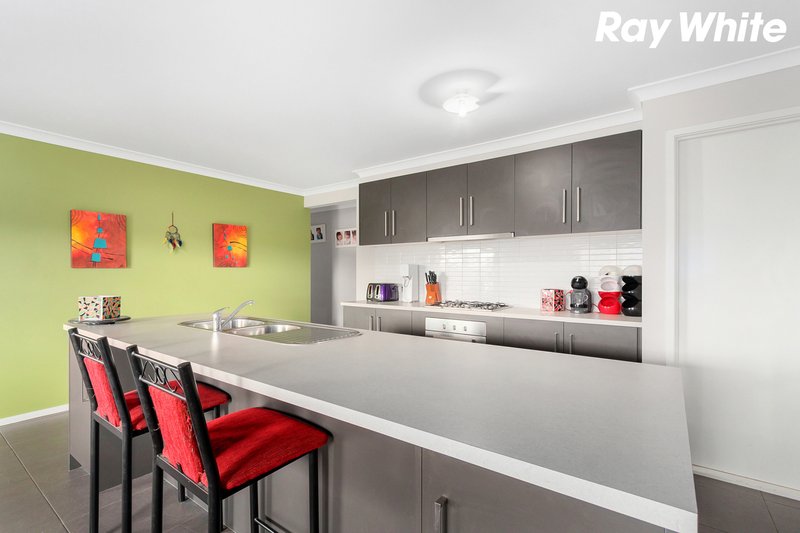 Photo - 3 Sweet Pea Drive, Pakenham VIC 3810 - Image 7