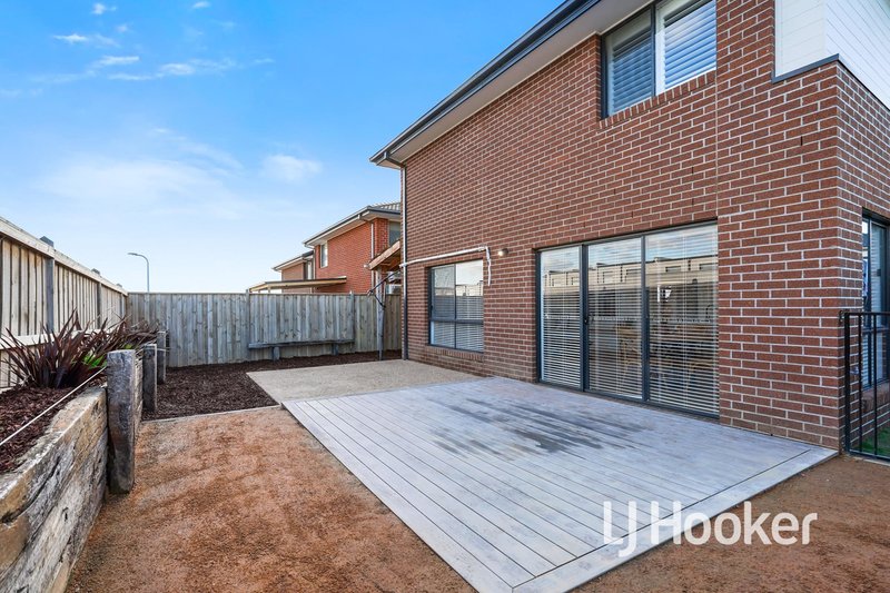 Photo - 3 Swindale Way, Clyde North VIC 3978 - Image 17