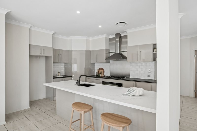 Photo - 3 Tahoe Place, Varsity Lakes QLD 4227 - Image 8