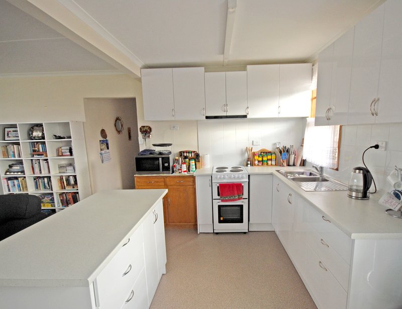 Photo - 3 Talina Place, New Norfolk TAS 7140 - Image 2