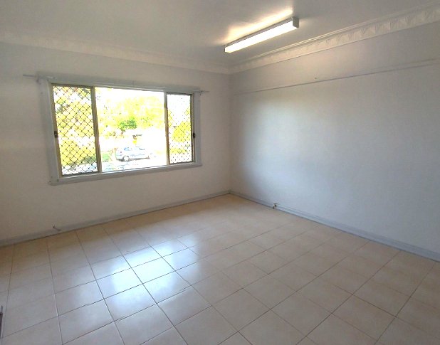 Photo - 3 Tamarind Street, Inala QLD 4077 - Image 2