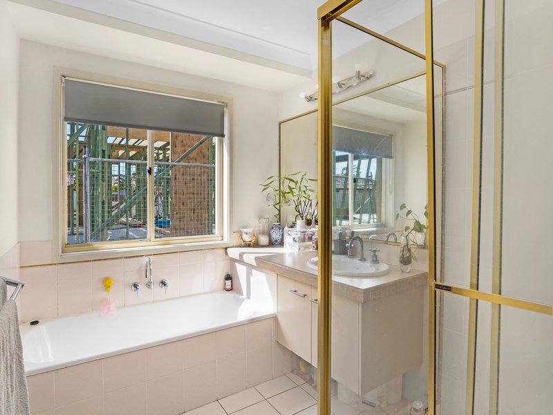 Photo - 3 Tannah Court, Broadbeach Waters QLD 4218 - Image 17