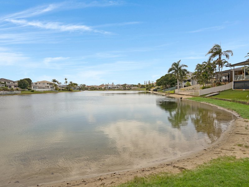 Photo - 3 Tannah Court, Broadbeach Waters QLD 4218 - Image 19