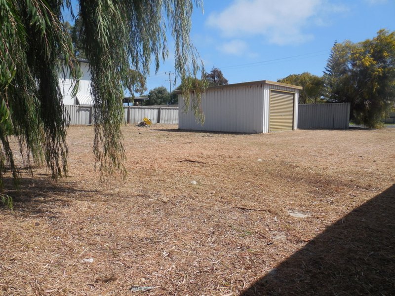 Photo - 3 Tanner Avenue, Lancelin WA 6044 - Image 3