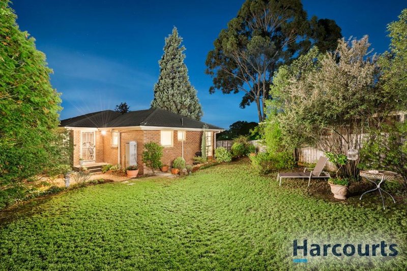 Photo - 3 Tara Court, Wantirna VIC 3152 - Image 10