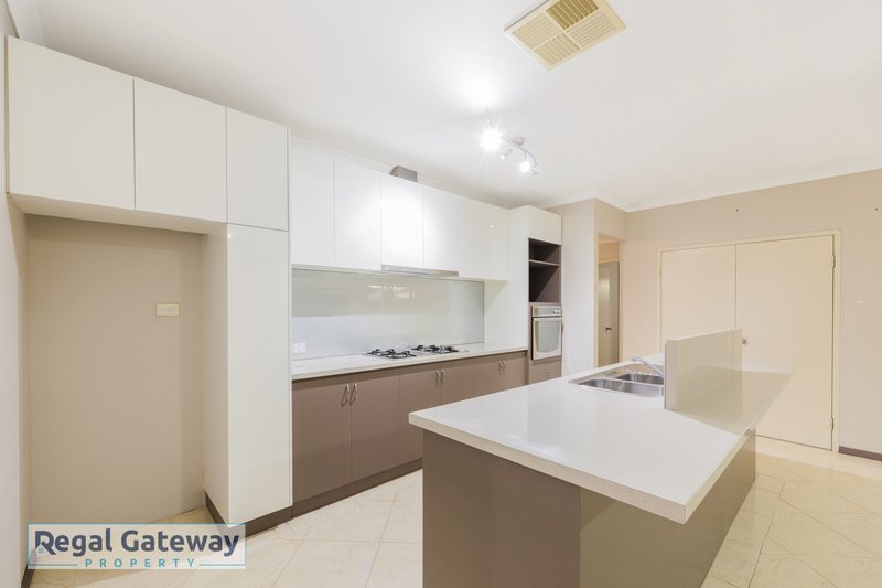 Photo - 3 Tarlo Mews, Aubin Grove WA 6164 - Image 15