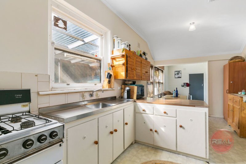 Photo - 3 Tarnham Road, Seacombe Heights SA 5047 - Image 6