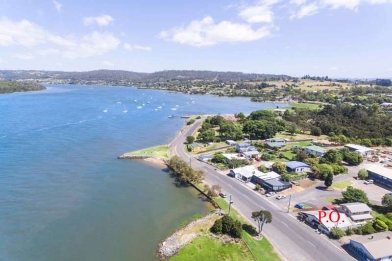 Photo - 3 Taroona Street, Gravelly Beach TAS 7276 - Image 7