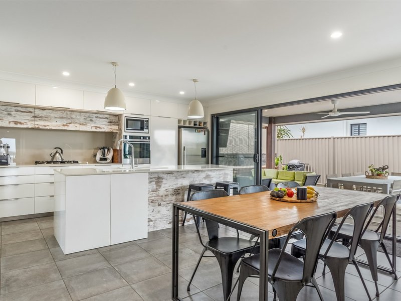 Photo - 3 Taunton Place, Wollongbar NSW 2477 - Image 5