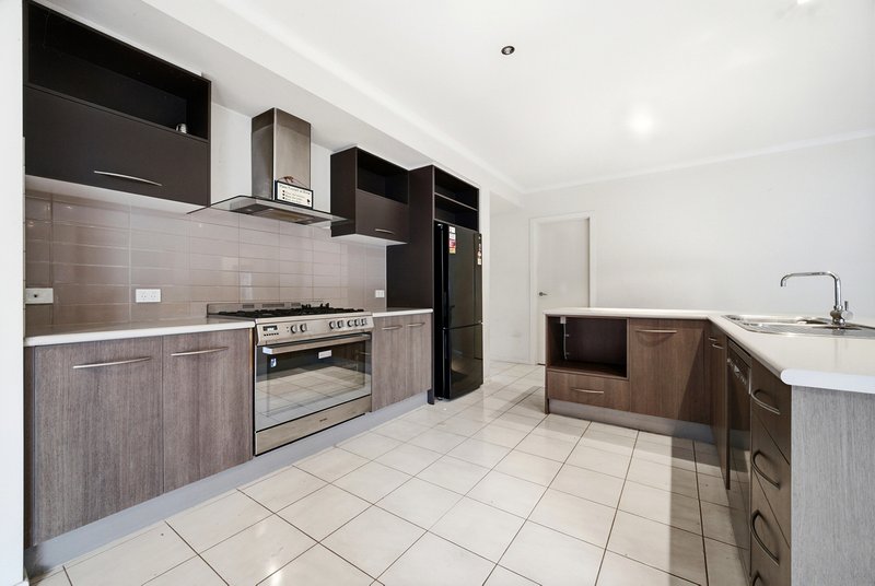 Photo - 3 Tea Tree Court, Lyndhurst VIC 3975 - Image 4