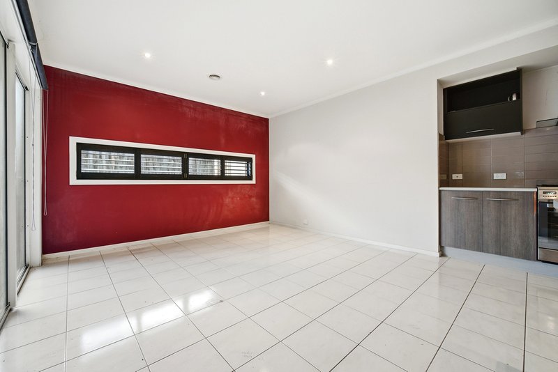 Photo - 3 Tea Tree Court, Lyndhurst VIC 3975 - Image 7