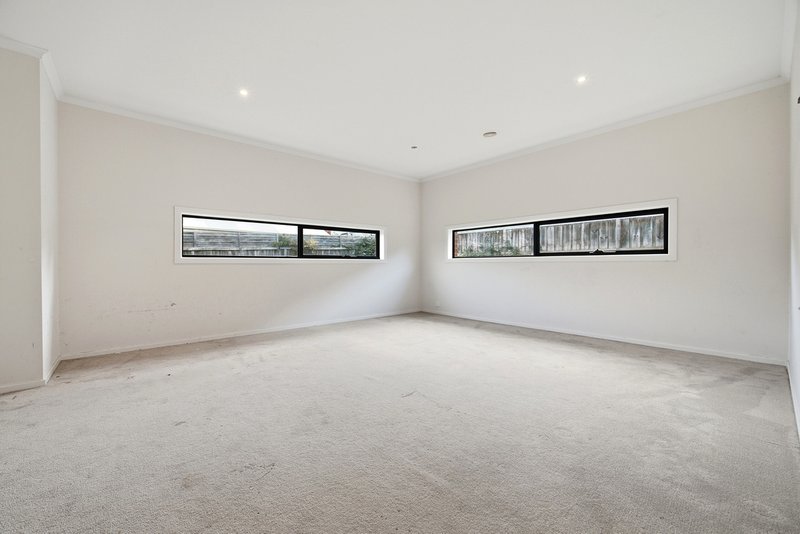 Photo - 3 Tea Tree Court, Lyndhurst VIC 3975 - Image 9