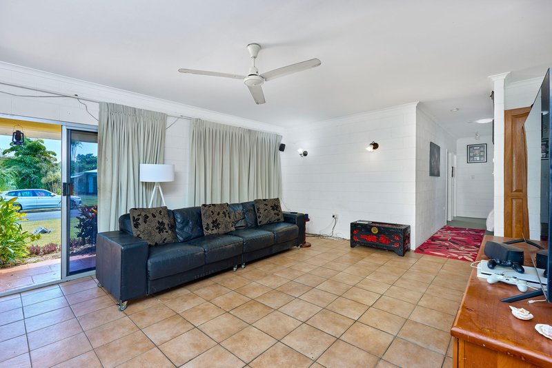 Photo - 3 Tee Street, Yorkeys Knob QLD 4878 - Image 3