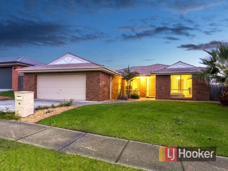 Photo - 3 Tekarra Drive, Hampton Park VIC 3976 - Image 16