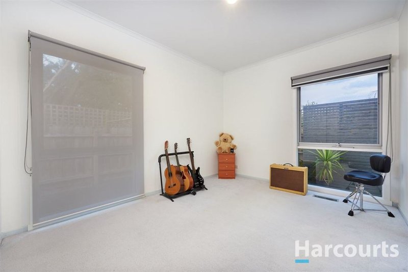 Photo - 3 Telfer Court, Rowville VIC 3178 - Image 9