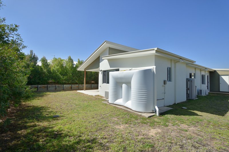 Photo - 3 Telopea Place, Kirkwood QLD 4680 - Image 21