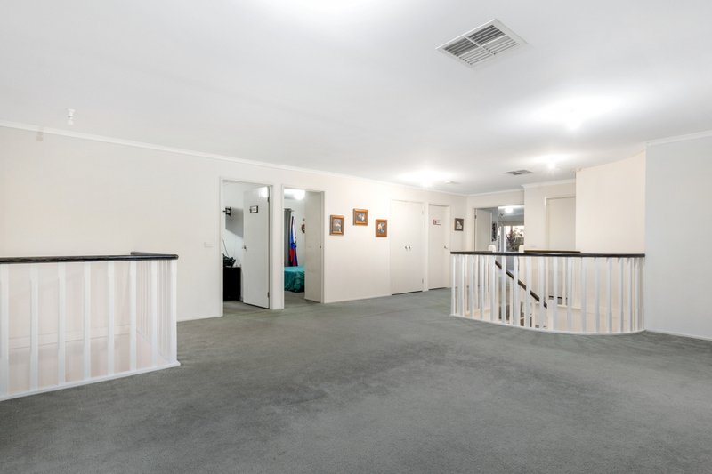 Photo - 3 Tenby Way, Hoppers Crossing VIC 3029 - Image 12