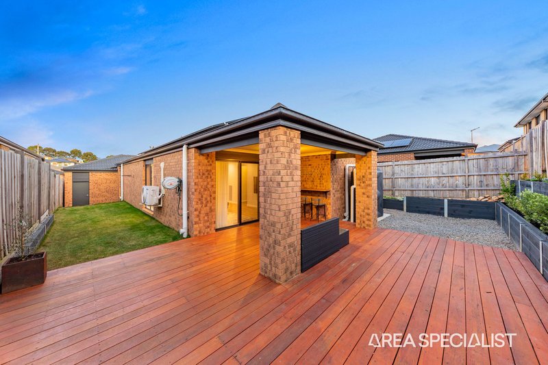 Photo - 3 Teressa Way, Pakenham VIC 3810 - Image 6