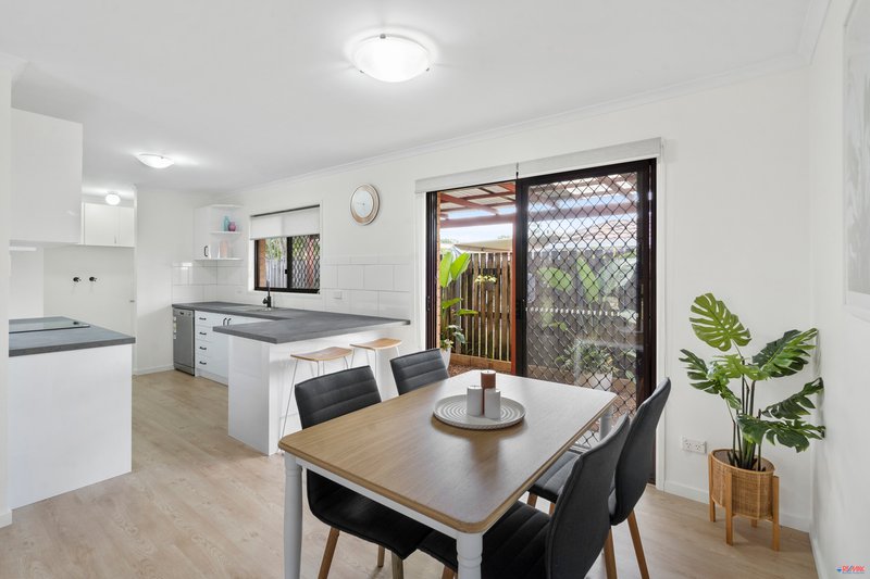 Photo - 3 Terrier Court, Redland Bay QLD 4165 - Image 2