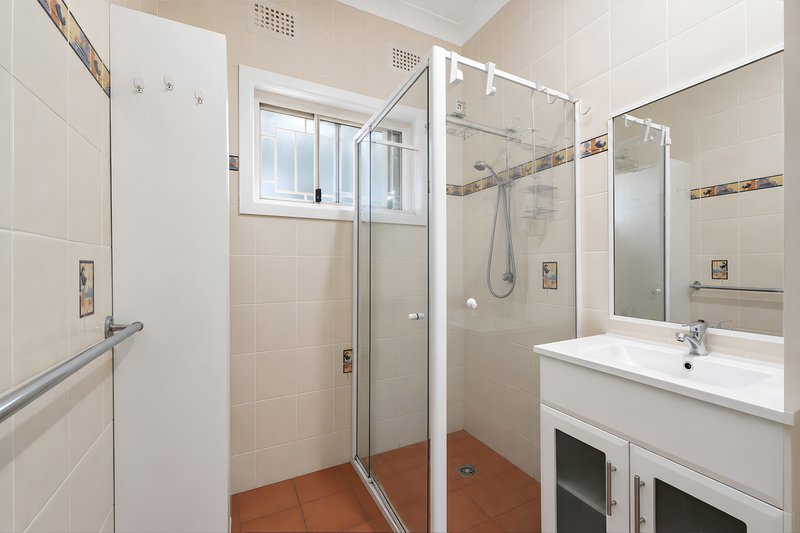 Photo - 3 Tewinga Road, Birrong NSW 2143 - Image 8