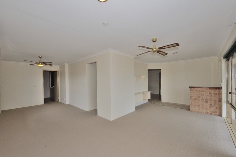 Photo - 3 The Ramble , Parmelia WA 6167 - Image 5