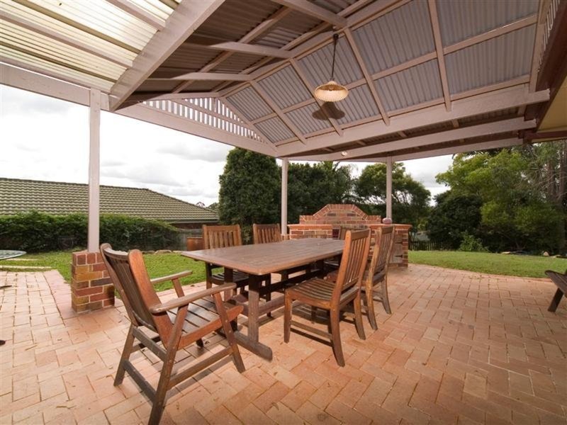 Photo - 3 Tiffany Court, Eatons Hill QLD 4037 - Image 3