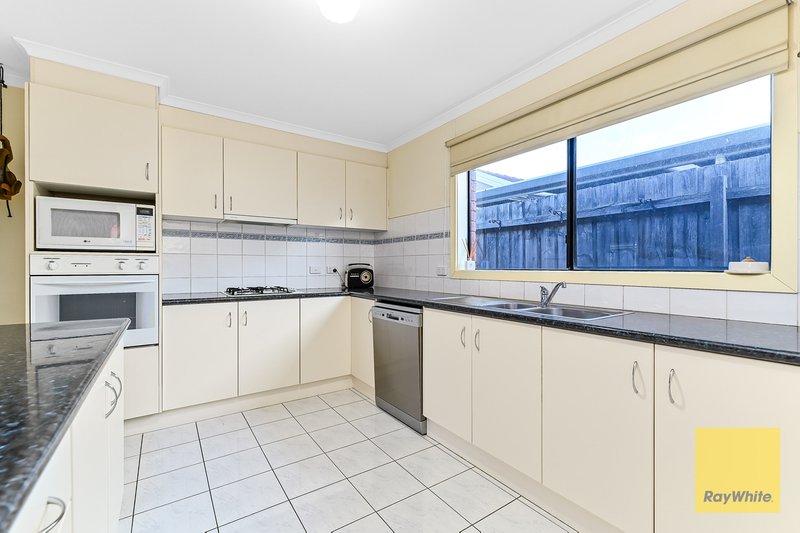 Photo - 3 Tilmouth Place, Narre Warren South VIC 3805 - Image 7