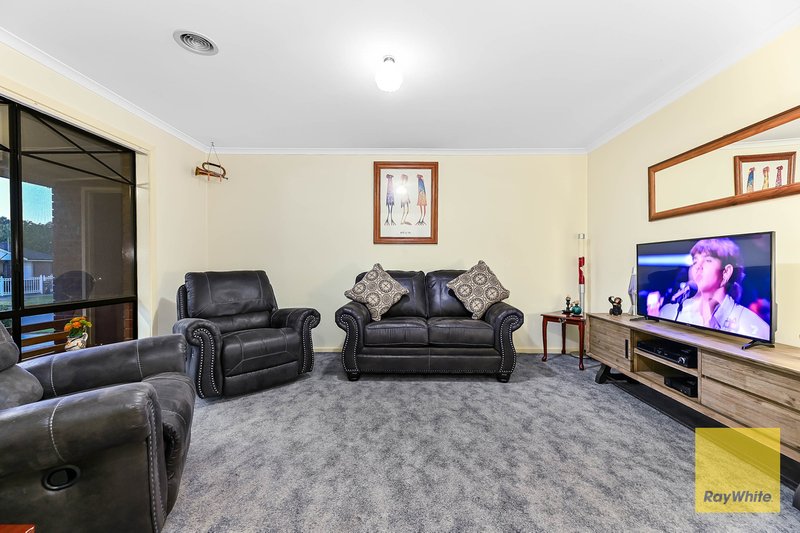 Photo - 3 Tilmouth Place, Narre Warren South VIC 3805 - Image 10