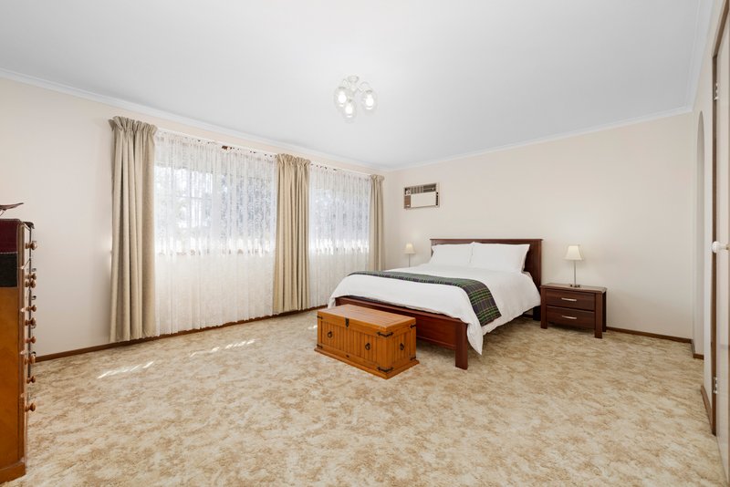 Photo - 3 Timmothy Drive, Wantirna South VIC 3152 - Image 9