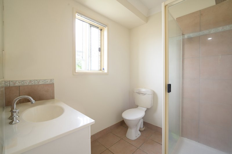 Photo - 3 Tollana Close, New Auckland QLD 4680 - Image 6