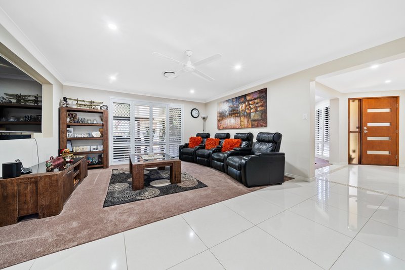 Photo - 3 Tooloom Court, Waterford QLD 4133 - Image 3