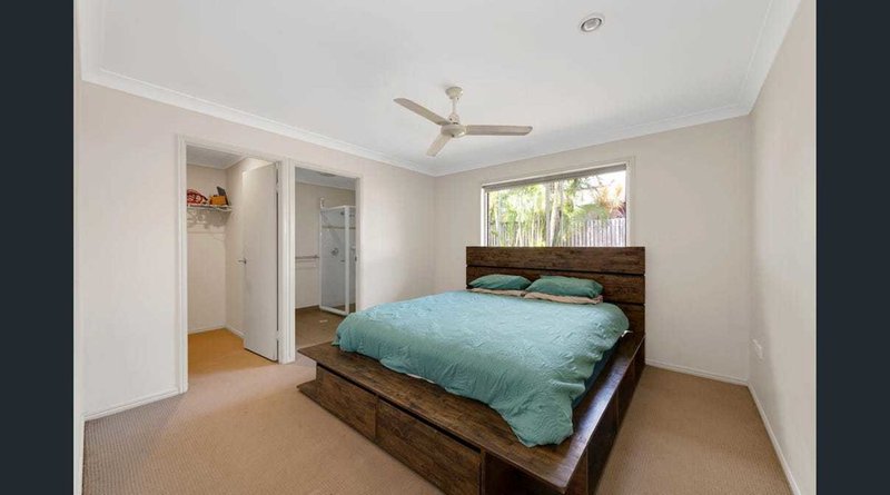 Photo - 3 Toppers Drive, Coral Cove QLD 4670 - Image 5