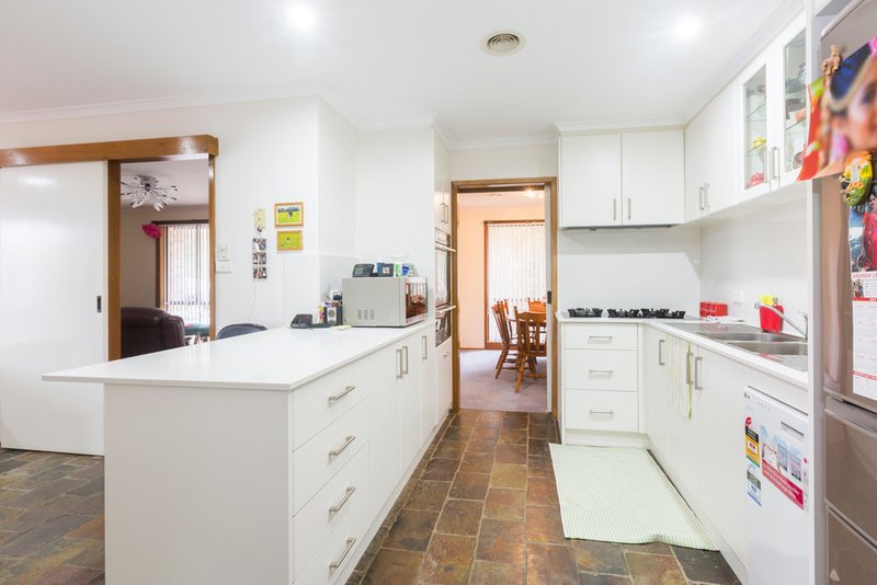 Photo - 3 Tovey Place, Florey ACT 2615 - Image 3