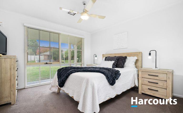 Photo - 3 Towt Court, Rowville VIC 3178 - Image 7