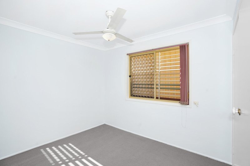 Photo - 3 Trevally Place, Sandstone Point QLD 4511 - Image 11