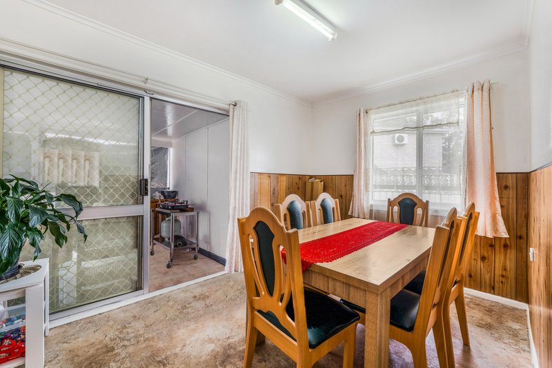 Photo - 3 Trevanna Street, Busby NSW 2168 - Image 5