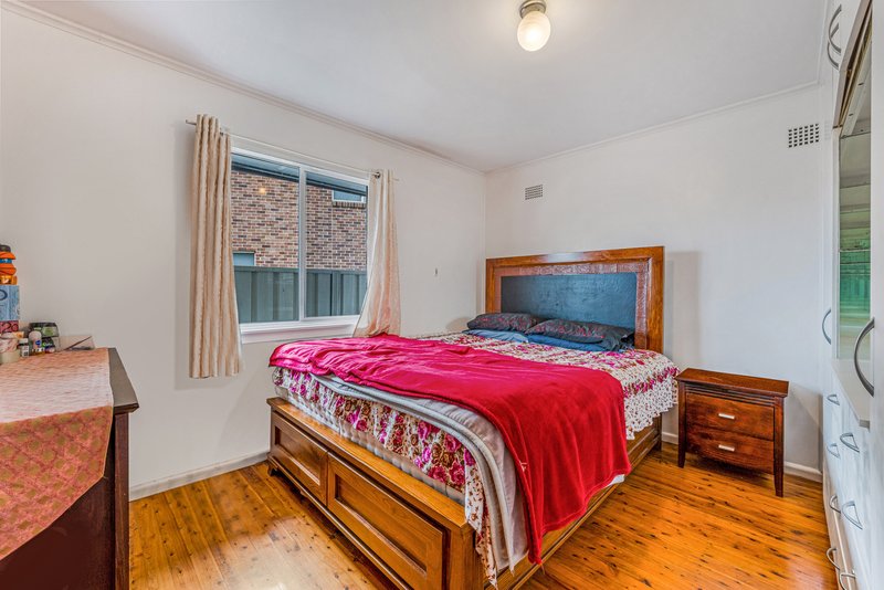 Photo - 3 Trevanna Street, Busby NSW 2168 - Image 9