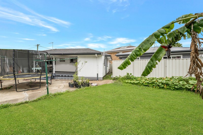 Photo - 3 Trevanna Street, Busby NSW 2168 - Image 13