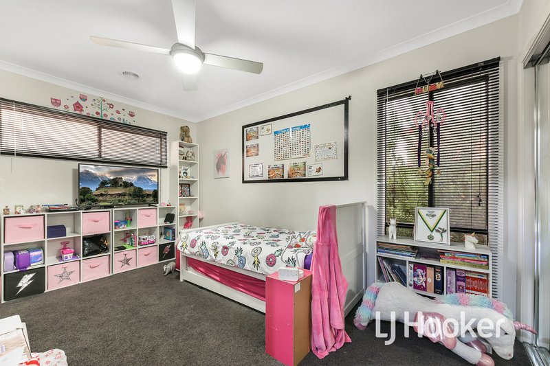 Photo - 3 Tribuzi Close, Pakenham VIC 3810 - Image 14