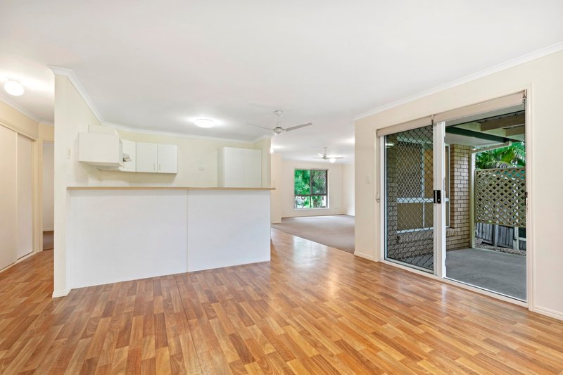 Photo - 3 Tullamore Court, Little Mountain QLD 4551 - Image 5