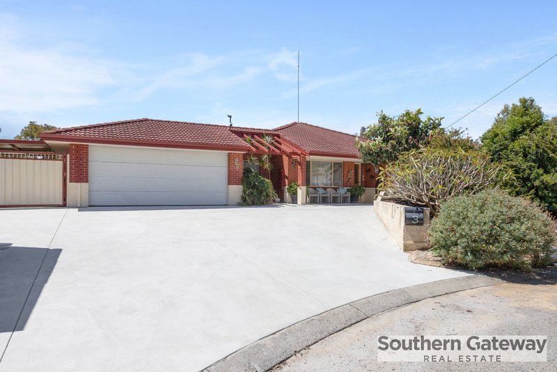 Photo - 3 Turpin Place, Parmelia WA 6167 - Image 2