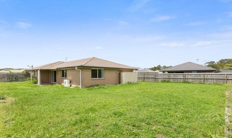 Photo - 3 Turtle Court, Ningi QLD 4511 - Image 7