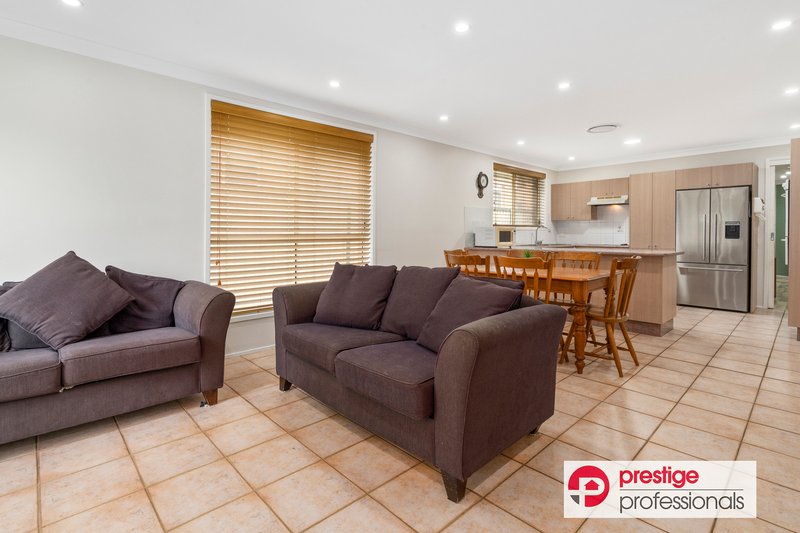 Photo - 3 Tweed Court, Wattle Grove NSW 2173 - Image 3