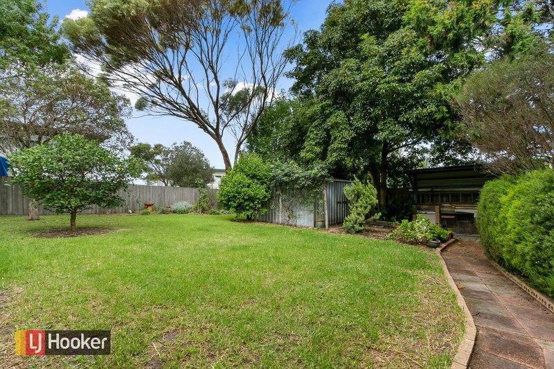 Photo - 3 Uplands Avenue, Lakes Entrance VIC 3909 - Image 13