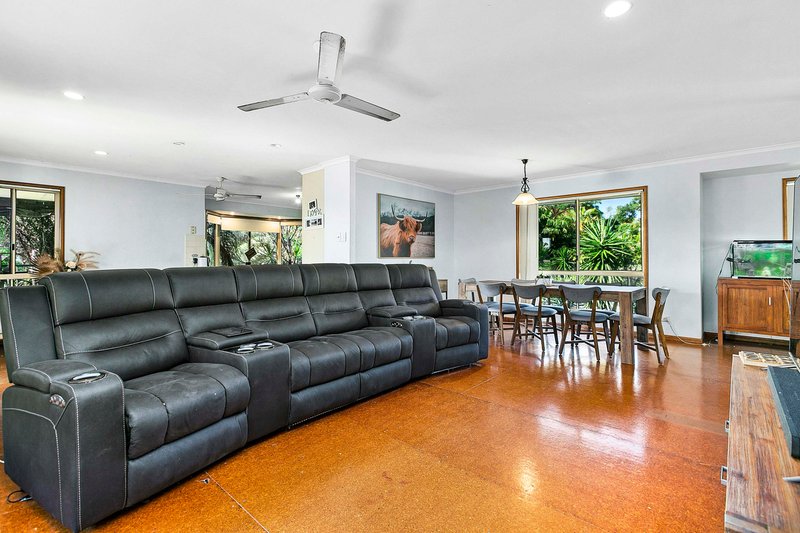 Photo - 3 Vale Close, Craignish QLD 4655 - Image 9