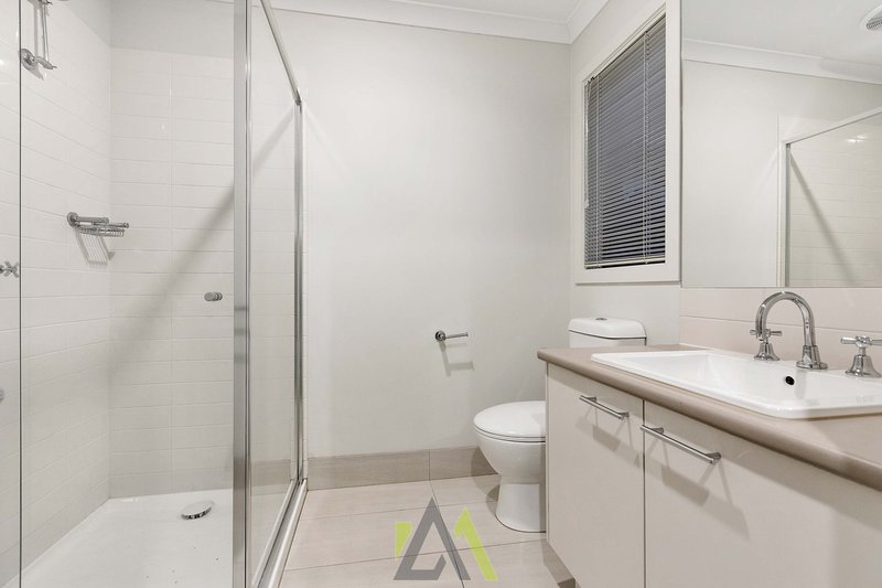 Photo - 3 Valentine Lane, Cranbourne North VIC 3977 - Image 6