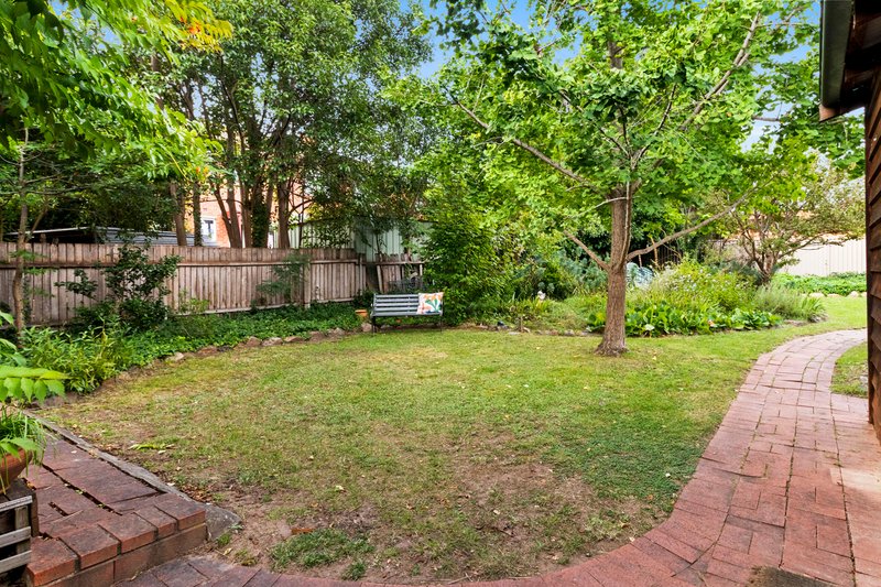 Photo - 3 Vaughan Gardens, Narrabundah ACT 2604 - Image 22