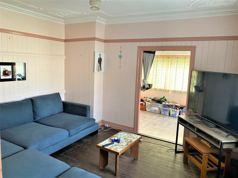 Photo - 3 Venman Street, Kingaroy QLD 4610 - Image 3